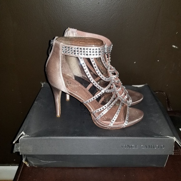 Shoes - Picture 3 of 4